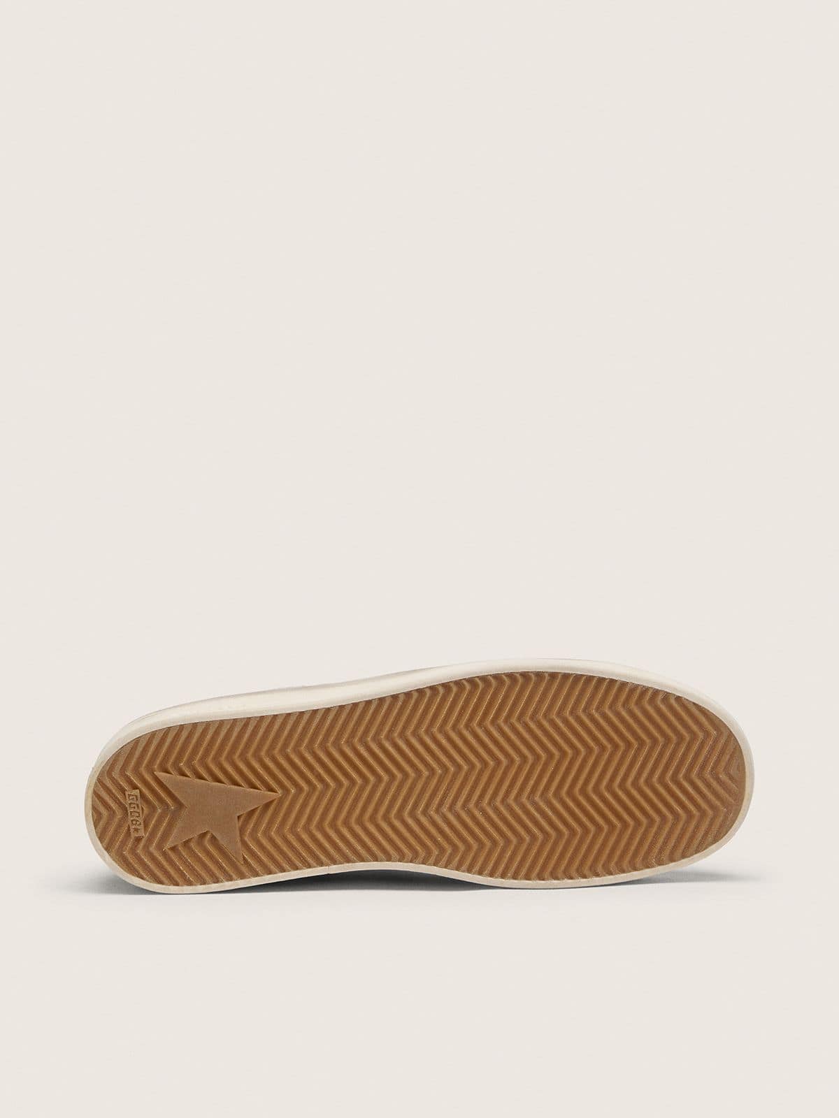 Stardan en daim et en cuir avec étoile en cuir et contrefort lamé