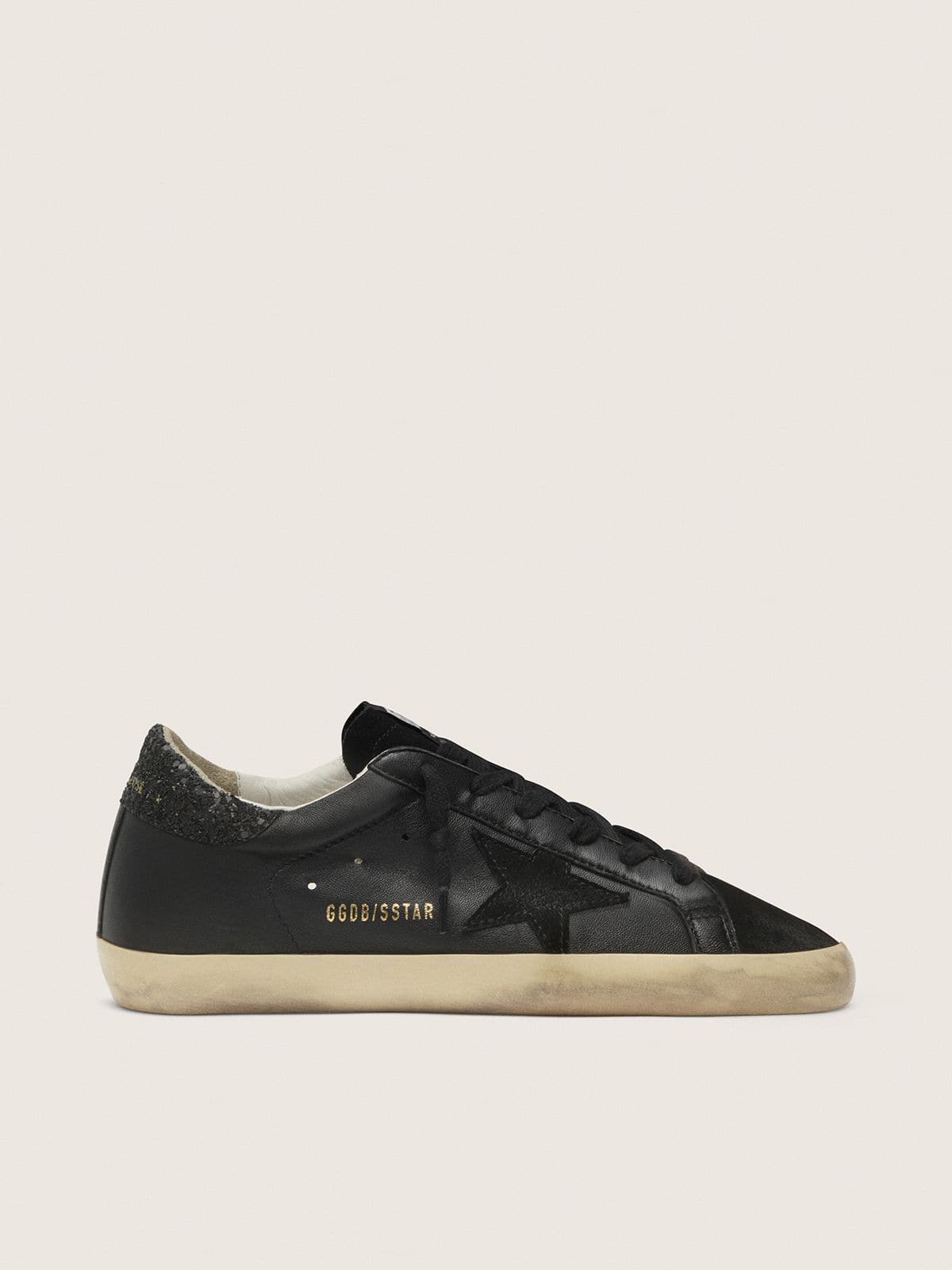 Super-Star pour femme en cuir nappa noir avec étoile noire et contrefort à paillettes