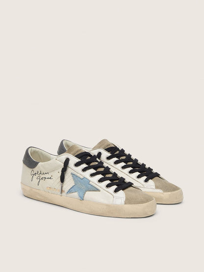 Super-Star en cuir nappa avec étoile en daim bleu ciel et contrefort en cuir gris