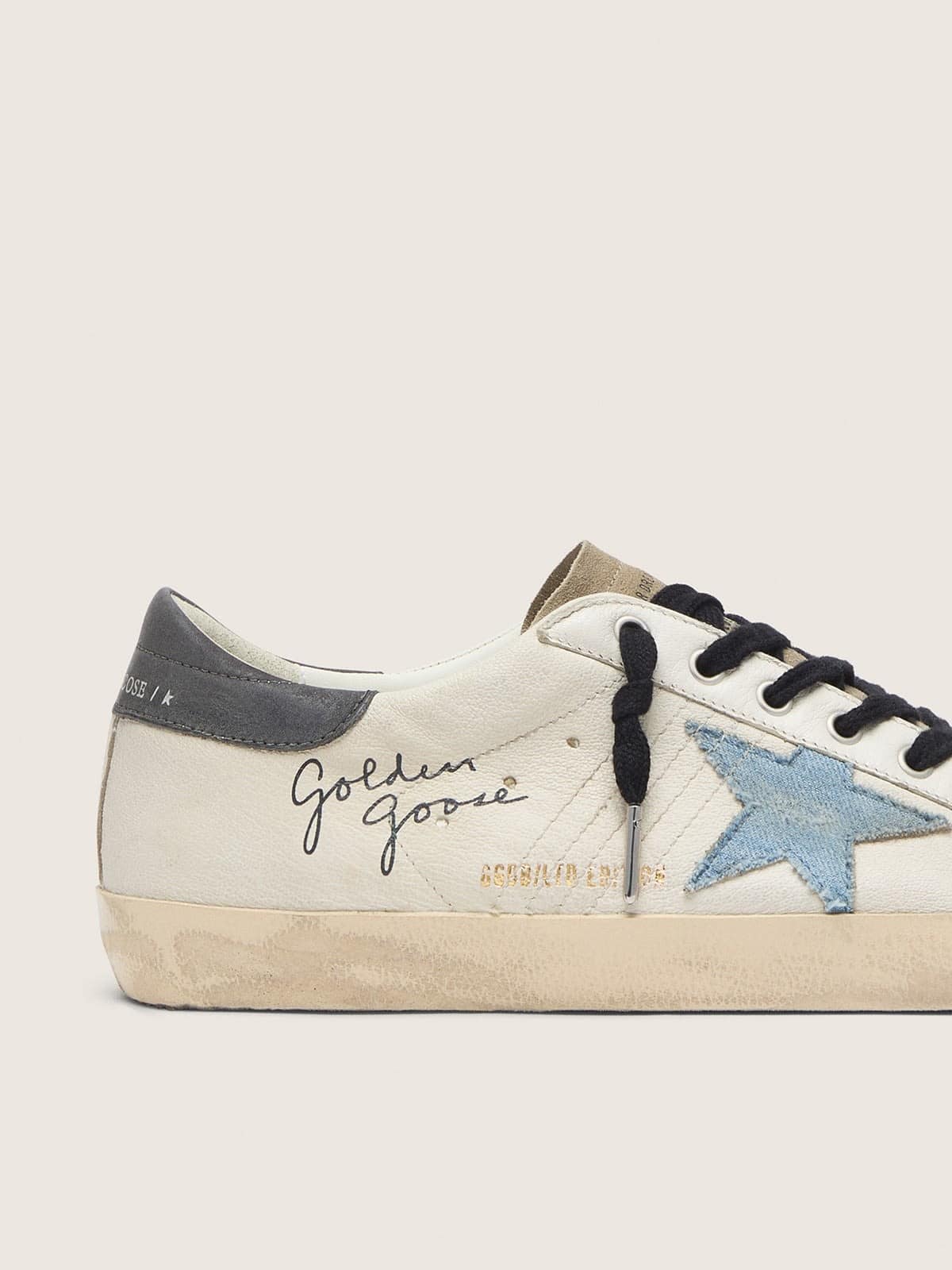 Super-Star en cuir nappa avec étoile en daim bleu ciel et contrefort en cuir gris