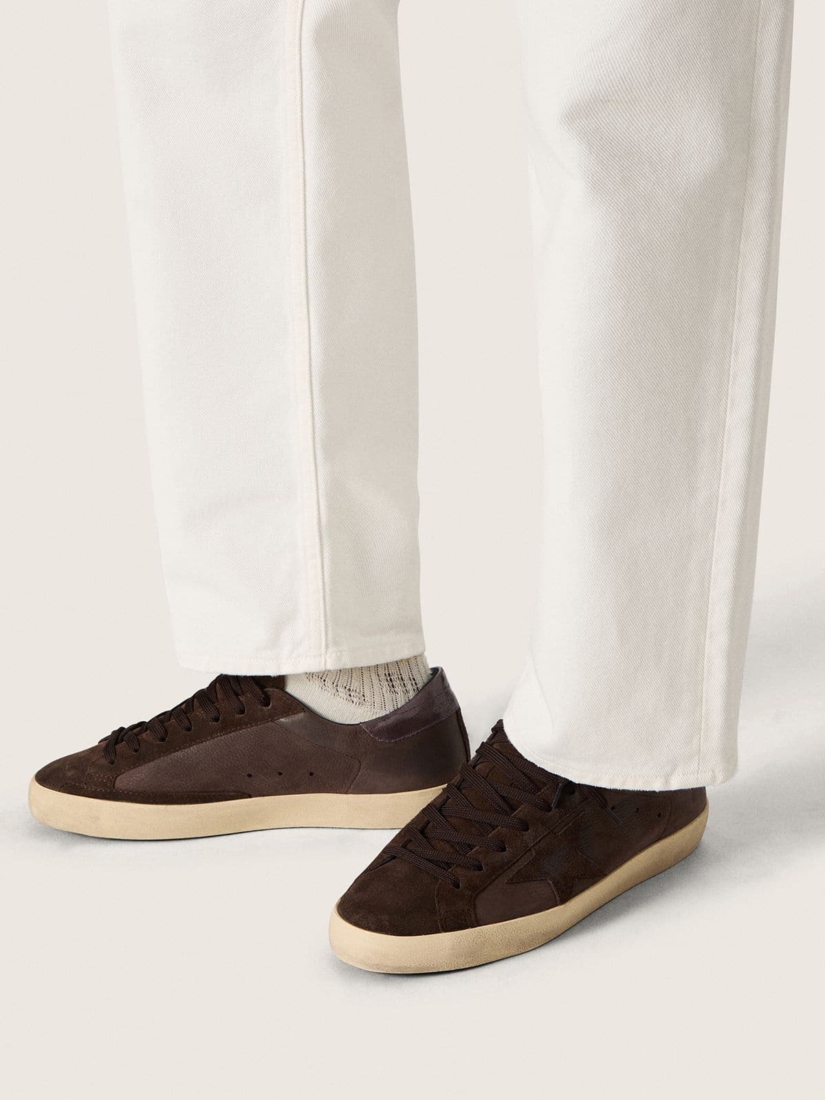 Super-Star LTD pour homme en cuir nubuck marron avec étoile en cuir velours et contrefort en cuir pourpre