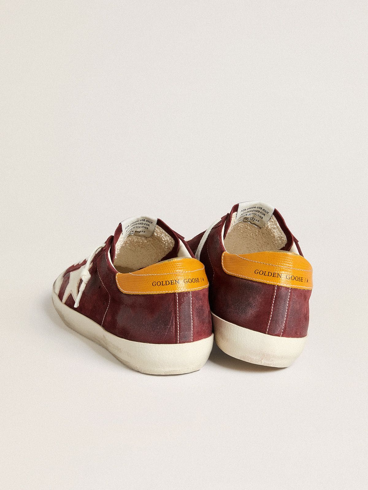 Super-Star pour homme en cuir velours couleur brique avec étoile en cuir blanc et contrefort effet animalier