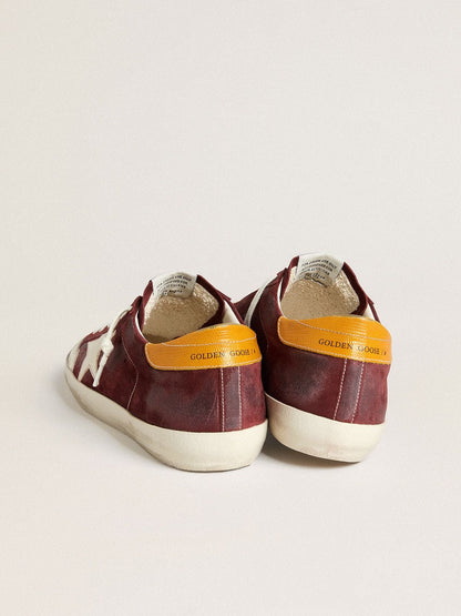 Super-Star pour homme en cuir velours couleur brique avec étoile en cuir blanc et contrefort effet animalier