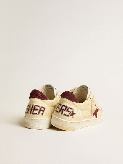 Ball Star en cuir nappa beige avec étoile et contrefort en résille bordeaux