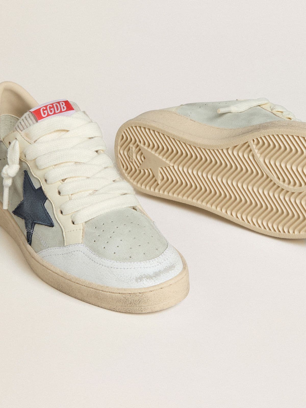Ball Star pour homme en cuir velours gris avec étoile en cuir nubuck bleu et contrefort en cuir lamé