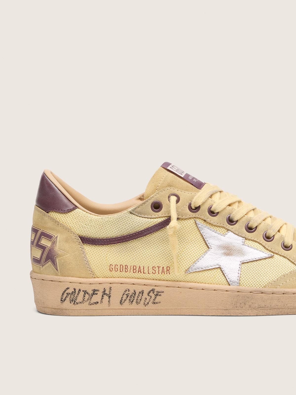 Ball Star homme en cuir velours jaune avec étoile argentée et empiècements en résille jaune