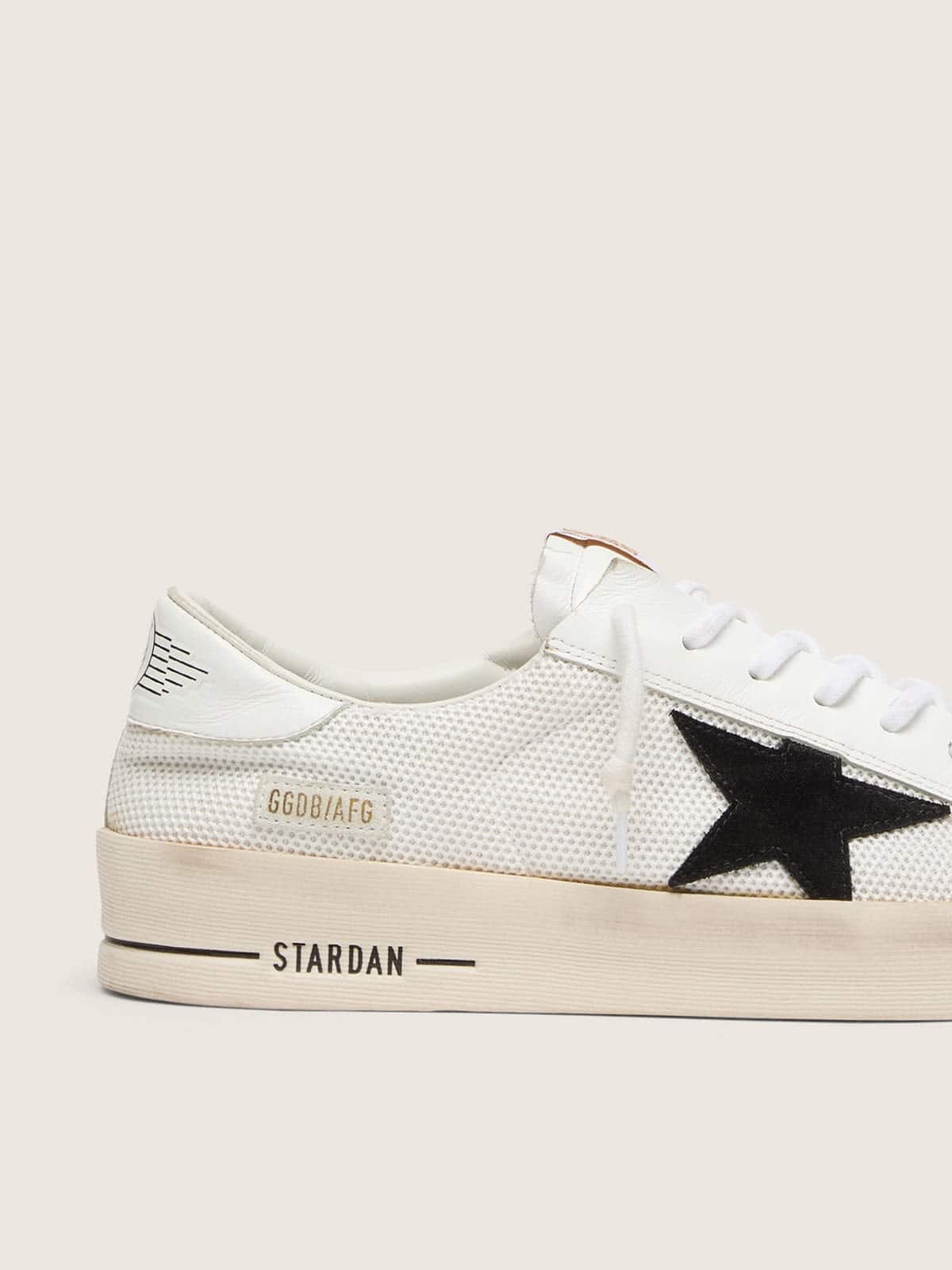 Stardan homme en résille blanche avec étoile en daim noir