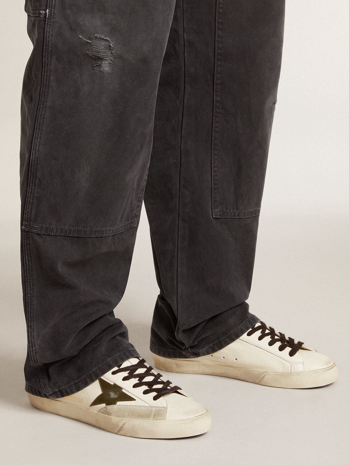 Super-Star en cuir nappa avec étoile en cuir vert et contrefort en cuir gris