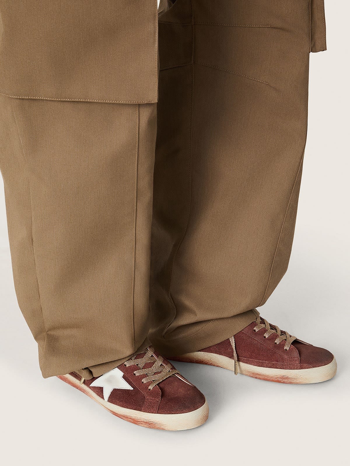 Super-Star homme en cuir velours rouille avec étoile en cuir lamé platine