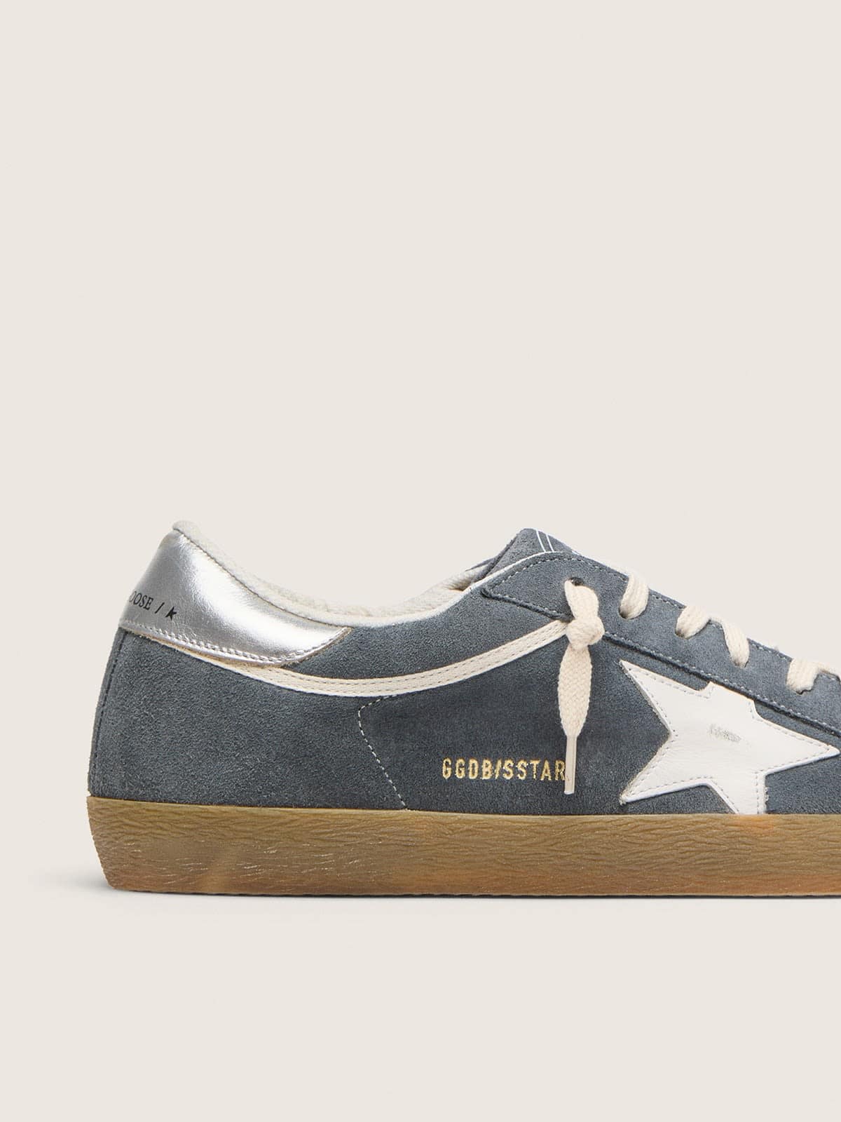 Super-Star pour homme en cuir velours gris avec étoile en cuir blanc et contrefort en cuir argenté