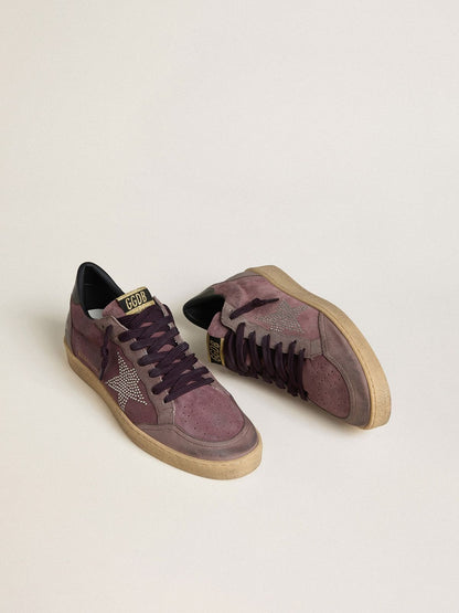 Ball Star pour homme en cuir velours violet avec étoile en cabochons argentés et contrefort en cuir naplak noir