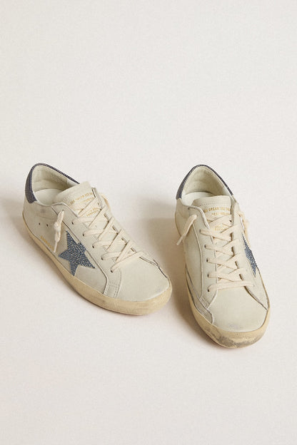 Super-Star avec étoile en cuir crème ornée de cristaux Swarovski et contrefort en cuir bleu à imprimé lézard