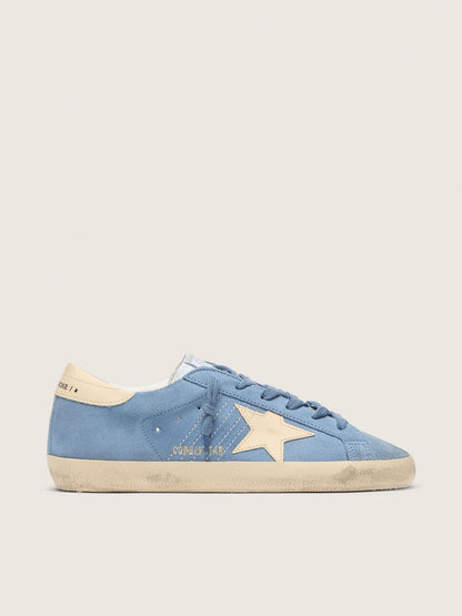 Super-Star en daim bleu clair avec étoile et contrefort en cuir beige