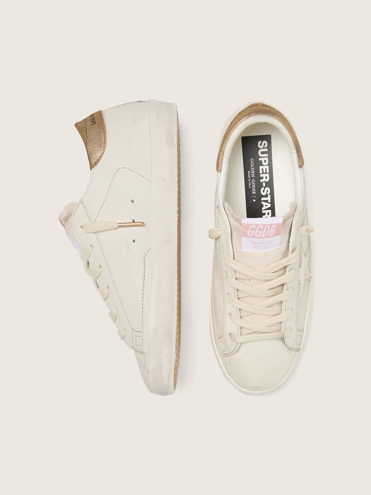 Super-Star pour femme en cuir blanc usé avec étoile ton sur ton