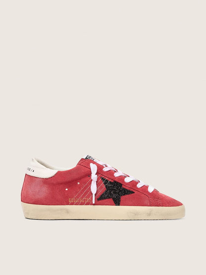 Super-Star pour femme en daim rouge avec étoile à paillettes et contrefort blanc