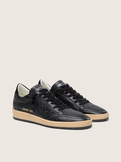 Ball Star pour femme en cuir nappa noir avec étoile à paillettes noires et contrefort en daim