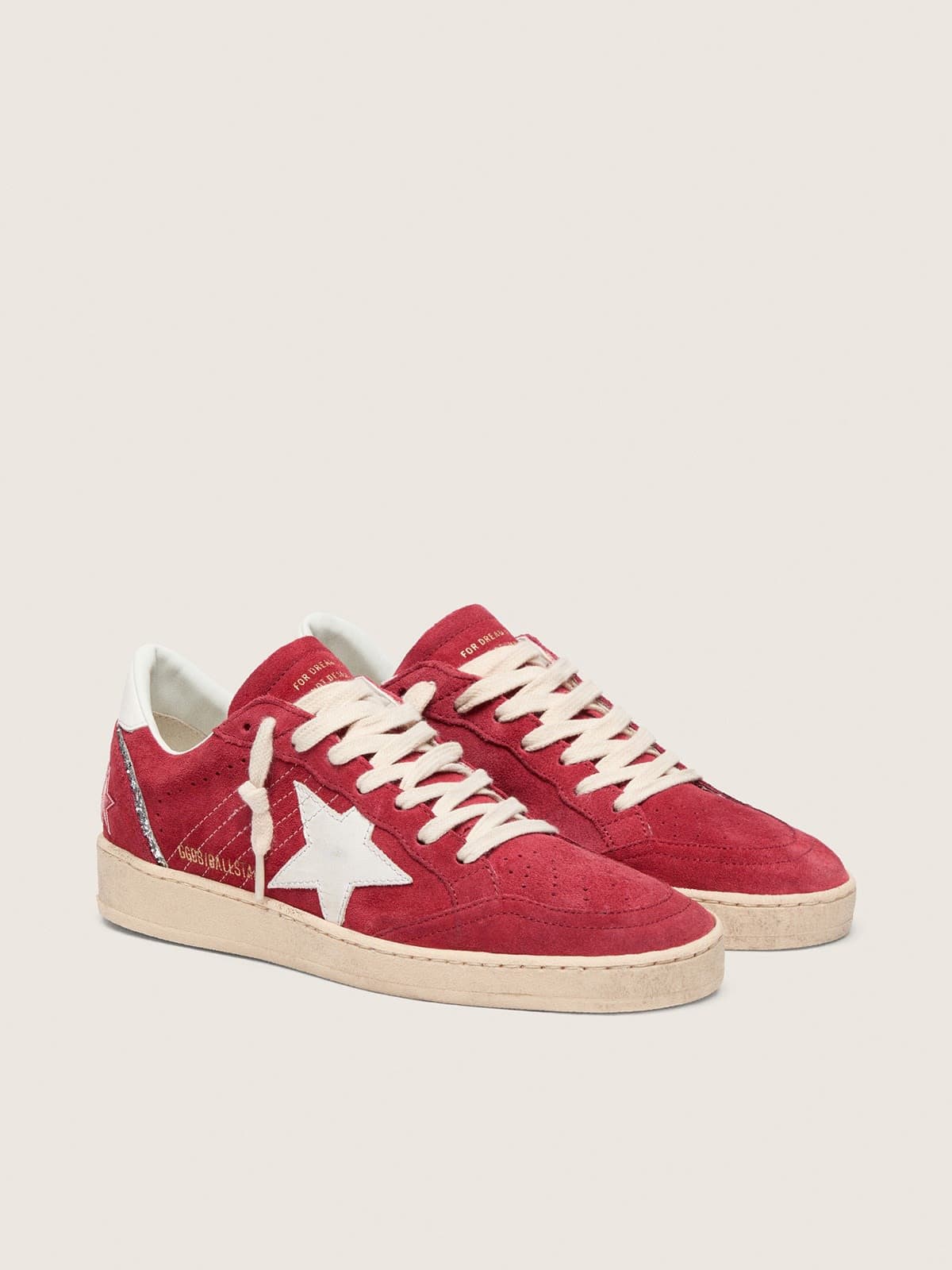 Ball Star en daim rouge avec étoile et contrefort en cuir blanc