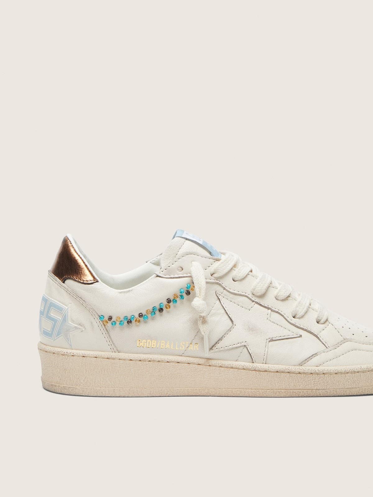 Ball Star femme en cuir crème avec étoile ton sur ton et perles appliquées
