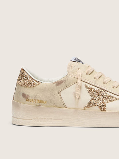 Stardan pour femme en cuir nappa écru avec étoile et contrefort à paillettes dorées
