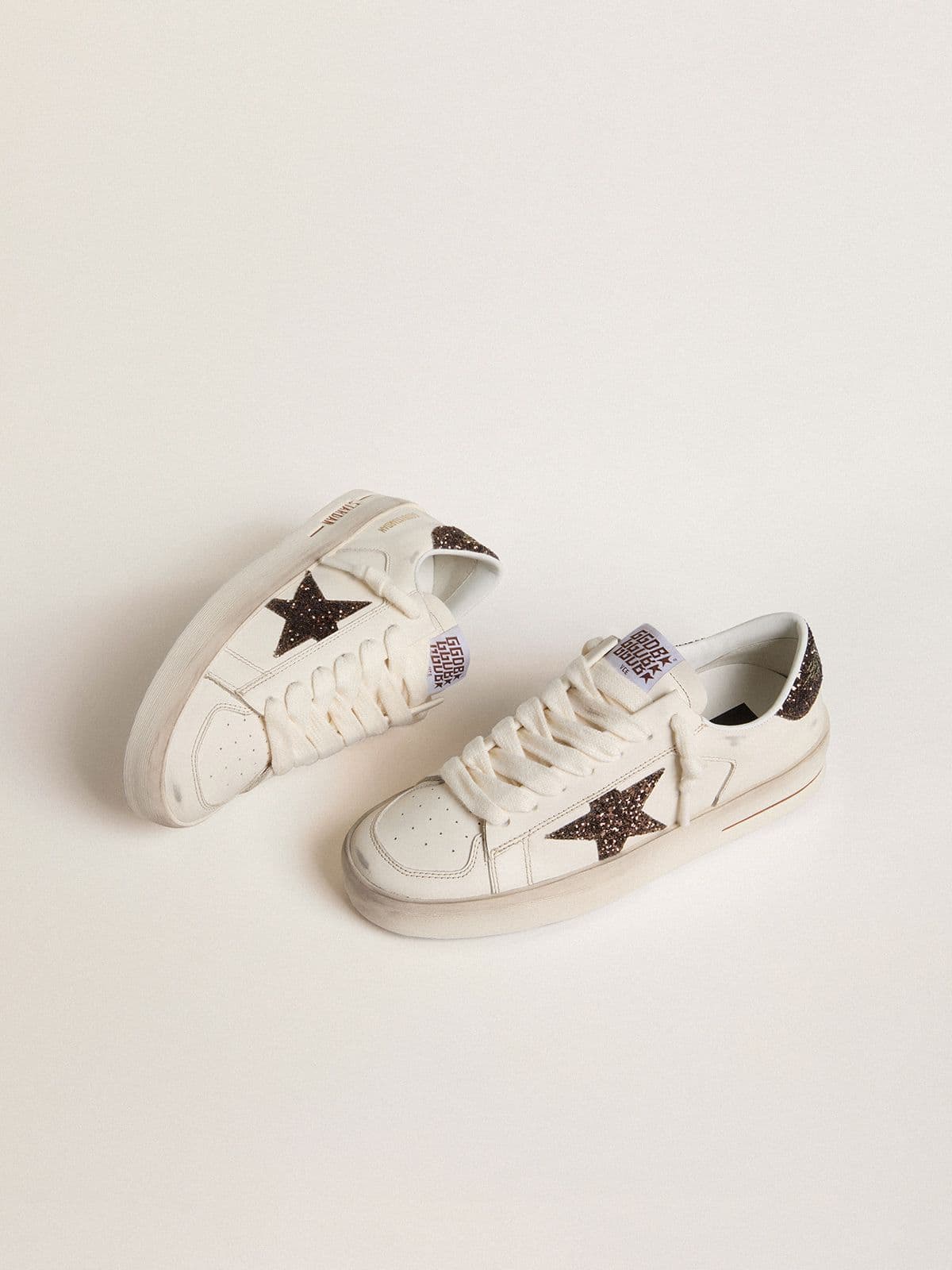 Stardan pour femme en cuir blanc avec étoile et contrefort à paillettes marron