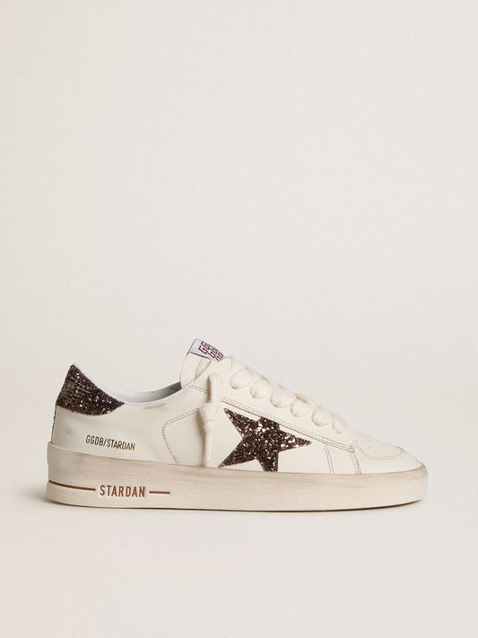 Stardan pour femme en cuir blanc avec étoile et contrefort à paillettes marron