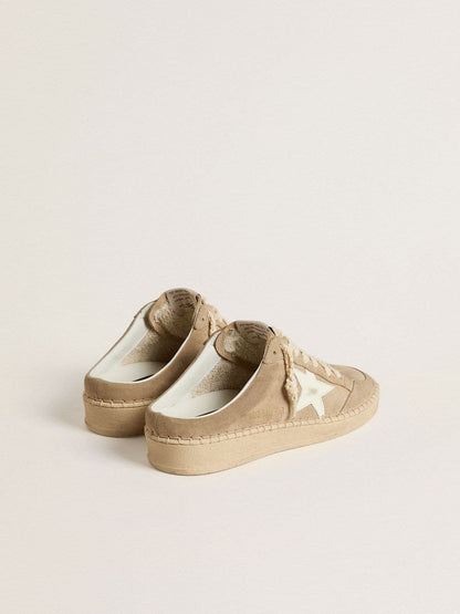 Mules Ball Star pour femme en daim beige avec étoile en cuir blanc