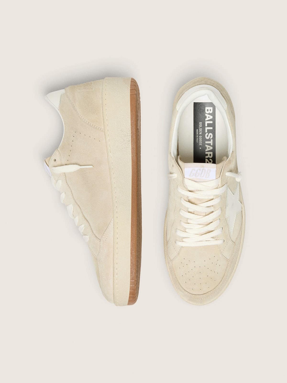 Ball Star femme en daim beige avec étoile et contrefort en cuir blanc