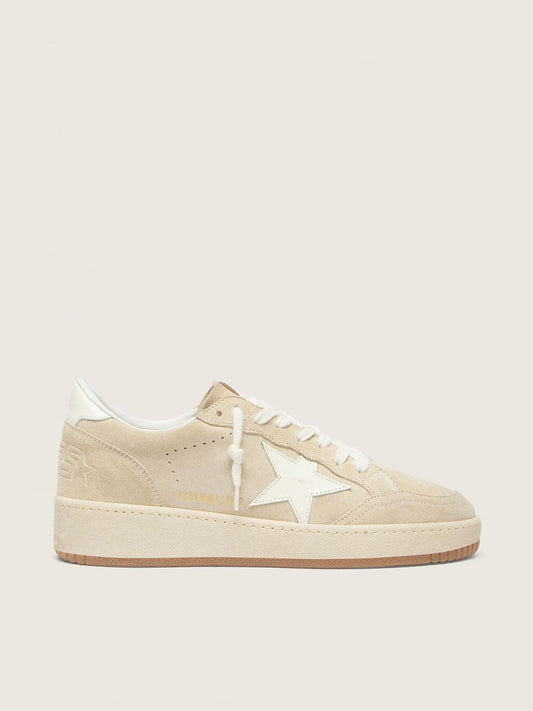Ball Star femme en daim beige avec étoile et contrefort en cuir blanc