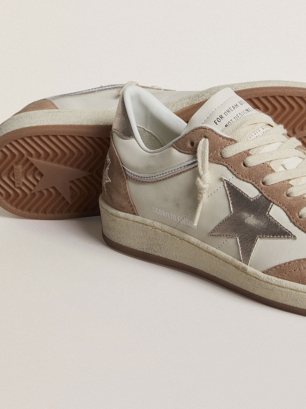Ball Star LTD en cuir nappa blanc et cuir velours vieux rose avec étoile et contrefort en cuir lamé argenté