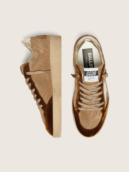 Ball Star pour femme en cuir velours tabac avec étoile en cuir blanc et empiècements en velours cognac