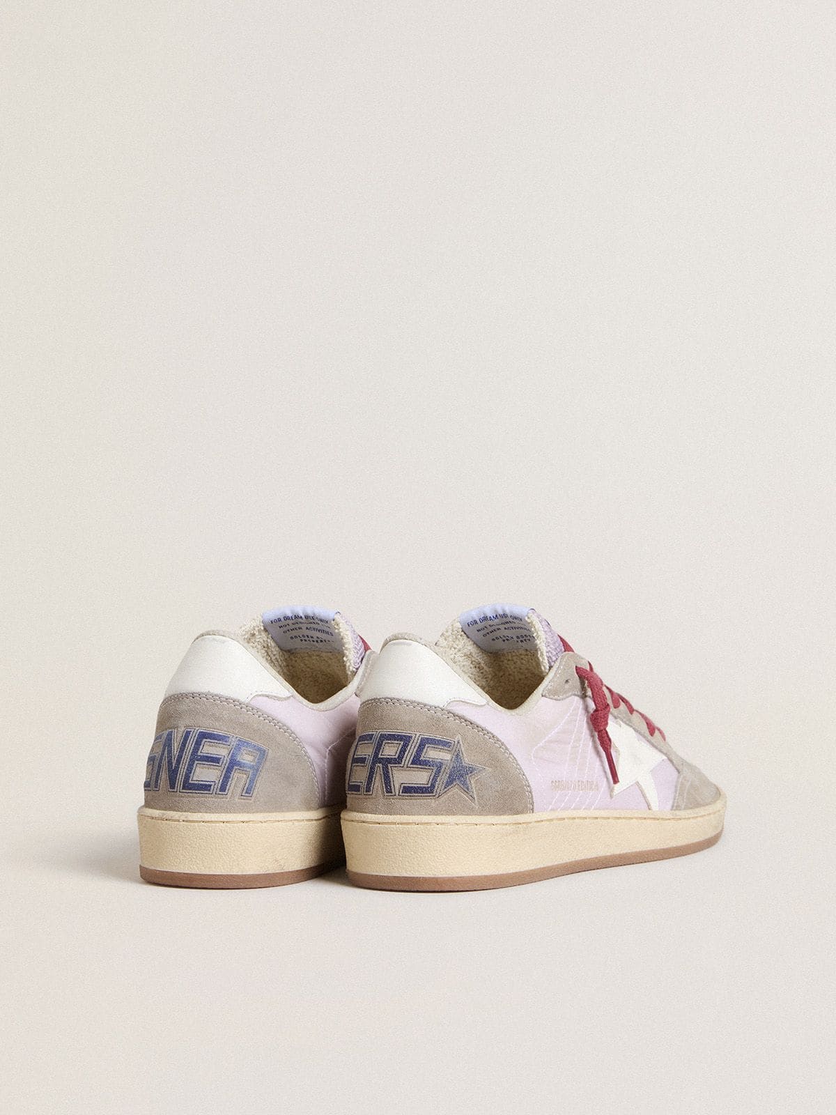Ball Star pour femme LTD en nylon lilas avec étoile en cuir blanc et empiècements en cuir velours